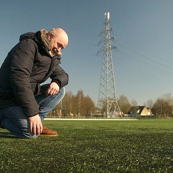 Rubberkorrels voor kunstgrasvelden zijn nog niet in alle gemeenten verleden tijd