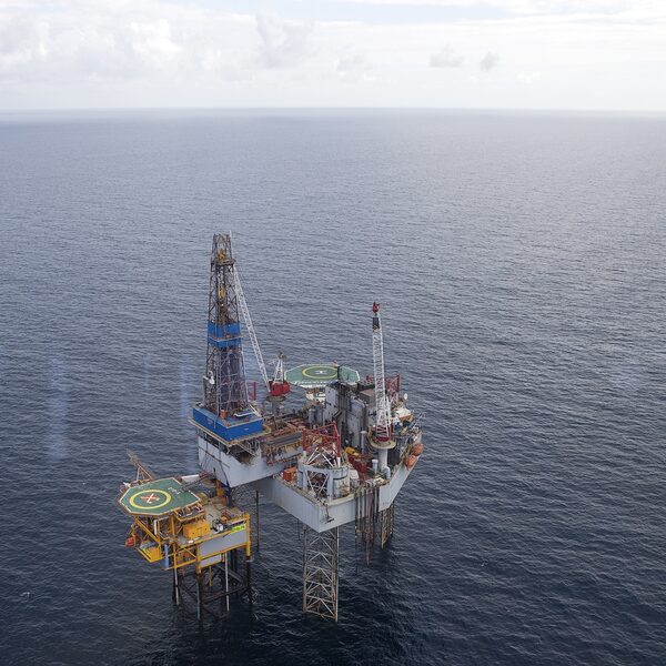 Wetenschappers tegen gasboringen Noordzee: 'Komen zo niet af van onze fossiele brandstofverslaving'