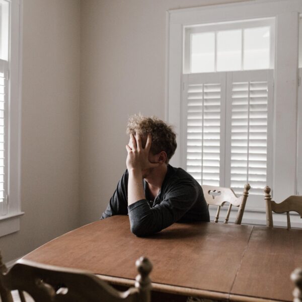 Nieuwe podcast toont hoe ernstig Long Covid is voor patiënten en maatschappij