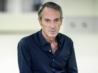 Regisseur Ivo van Hove brengt drie tragedies van Shakespeare in een non-stop tv-show