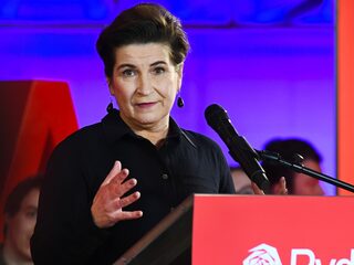 Fractieleden Attje Kuiken en Khadija Arib volgens PvdA-kiezers tijdelijke opvolgers Lilianne Ploumen