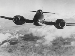 Hoe wordt een vliegtuigwrak uit WOII geborgen? 'Kan behoorlijk gevaarlijk zijn'