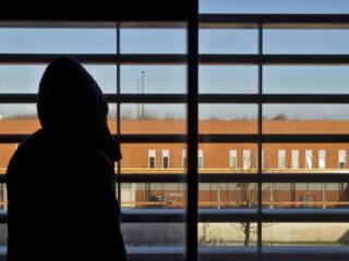 Jay: 'In de jeugdgevangenis maakte ik snel vrienden, maar niet per se de goede'