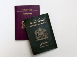 Alledaagse Vragen – Als je een dubbel paspoort hebt, waar telt dan de dienstplicht?