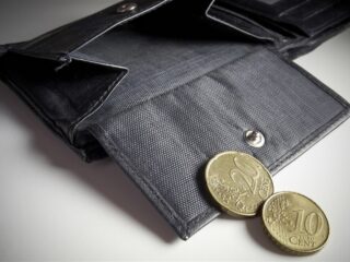 Stand.nl: 'We moeten mensen met problematische schulden helpen'