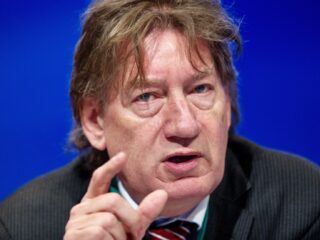 'Met een schilderij verwijderen ben je de geschiedenis aan het herschrijven'