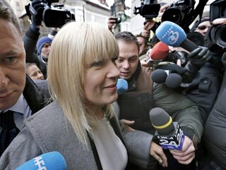 Er rollen veel koppen in de Roemeense politiek