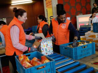 Wat wordt er tegen de toenemende armoede in Nederland gedaan?