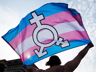 Theaterstuk over transgender zoon: 'Ik heb heel lang gedacht 'het zal je maar gebeuren''