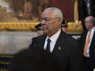Amerikaanse oud-minister Colin Powell overleden: 'Een hele bijzondere man is heengegaan'