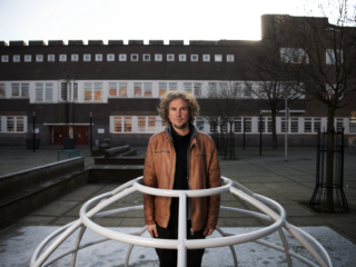 Gedichten van Tsead Bruinja in Spraakmakers: kijk hier terug