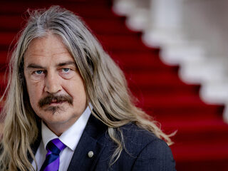 Ilja Leonard Pfeijffer schenkt zijn archief aan het Literatuurmuseum in Den Haag