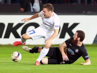 Turkse voetballer weigert solidair te zijn met Oekraïne