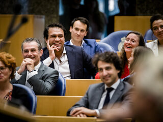 Zorgen over burn-outs: Tweede Kamerleden moeten meer hulp kunnen krijgen