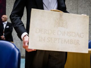Alledaagse Vragen – Hoe oud is het koffertje van Prinsjesdag?