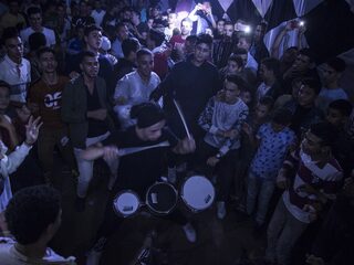 Oude Nokia's en TukTuks gaven Egyptische volkswijken een stem