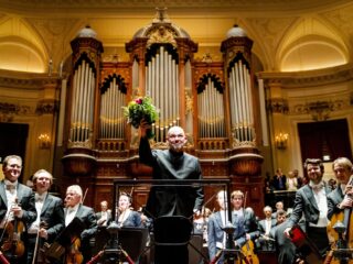 Jaap van Zweden aan de slag in Zuid-Korea: 'Bijzonder voorrecht om daar te mogen musiceren'