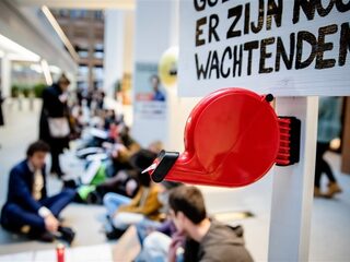 Stand.nl: 'Waarom lukt het maar niet om de jeugdzorg goed te laten werken?'