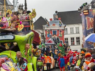 Stand.nl: 'Alle gemeenten moeten de start van het carnavalsseizoen schrappen'