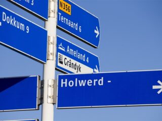 Zorg of zegen? 'Friese dorp Holwerd in 2025 aan zee'