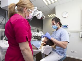 De gevolgen van ongelijkheid in ons zorgstelsel: geen geld voor de tandarts