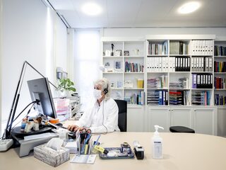 'Als je huisartsen de nek omdraait, heb je levensgroot probleem'