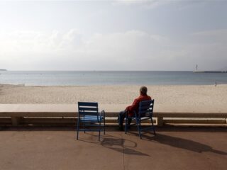 Stand.nl: 'We moeten meer oog hebben voor eenzame ouderen in de zomer'