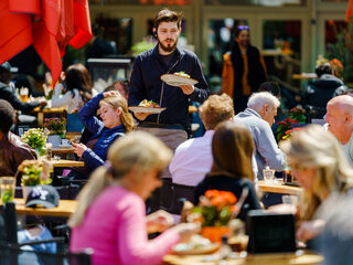 Een derde van de mensen vindt dat kabinet te veel risico neemt met versoepelingen