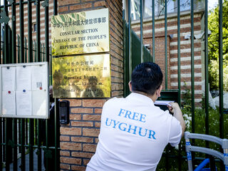 'Aangifte tegen C&A om dwangarbeid Oeigoeren is goedbedoelde PR-stunt'