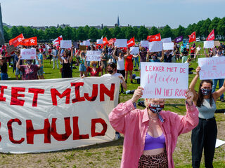Terugkeer van de basisbeurs: 'Compenseer leenstelsel studenten volledig'