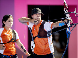 Eerste medaille is binnen: Schloesser-Bayardo en Wijlers pakken zilver bij handboogschieten