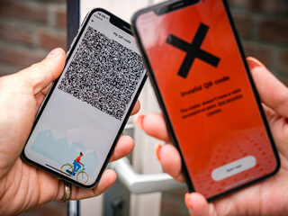 Wél gevaccineerd, géén corona-app vanwege privacy. Wat dan?