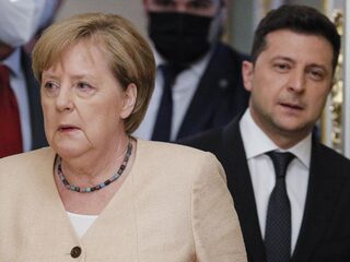 Heeft Zelensky een punt met zijn verwijt aan het adres van Merkel?