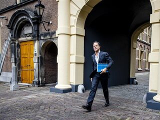 Stand.nl: Hoe kan de politiek jouw vertrouwen terugwinnen?