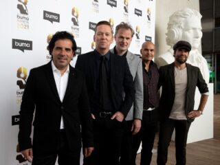 Van Dik Hout verzorgt muzikale omlijsting Groot Dictee der Nederlandse Taal