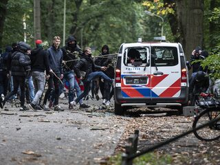 Meer geweld rond voetbalwedstrijden, roep om strengere aanpak