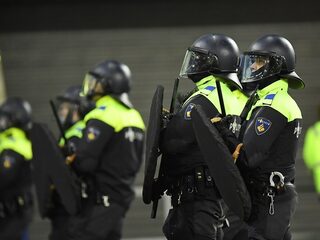 Stand.nl: 'Ook de ME moet kunnen staken'