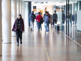 Universiteiten en hogescholen gaan weer loten: 'Veel eerlijker'