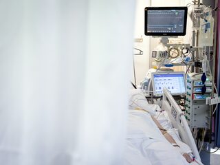 'Als we nu niet ingrijpen, gaat over twintig jaar een derde van ons inkomen op aan zorg'
