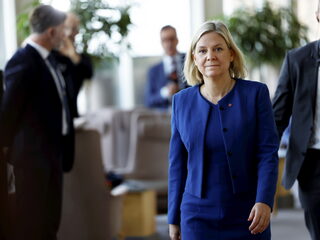 Eerste vrouwelijke premier van Zweden na zeven uur opgestapt