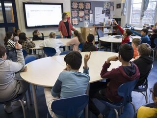 Stand.nl: 'Met de extra maatregelen is een goede manier gevonden om de scholen open te houden'