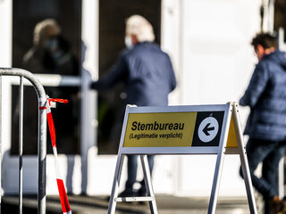 Nederlanders met niet-westerse achtergrond voelen zich ondervertegenwoordigd in politiek