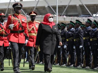 Tanzaniaanse agenten door president naar de sportschool gestuurd