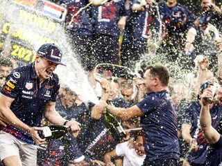 Max Verstappen wereldkampioen Formule 1: 'De sport is nog nooit zo groot geweest in Nederland'