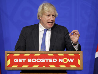 Podcast De Dag: omikron, schandalen en stemmingen: de slechte week van Boris Johnson