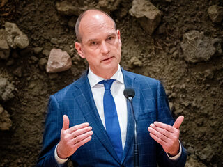 CU bereid te praten over inperken asielzoekers als minder arbeidsmigranten naar Nederland komen