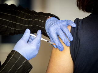 OMT-lid Kluytmans: 'De zorg is de nieuwe bottleneck'