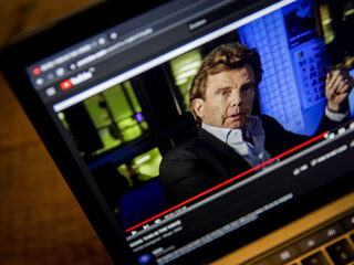 'Victim blaming was natuurlijk never nooit de bedoeling van John de Mol'