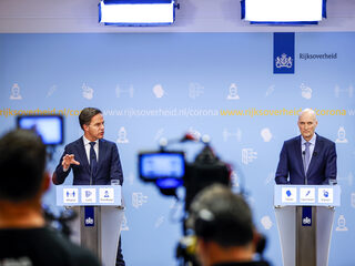 Vanaf woensdag alles tot 22.00 uur open: 'We nemen gewoon een risico'