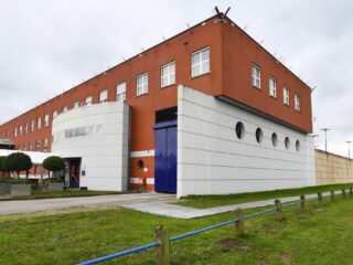 Meer mensen met dementie in de cel: 'Gevangene dacht dat hij op vakantie was'